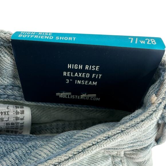Hollister High Rise Boyfriend Denim Shorts Distressed 3" Inseam W28 Size 7 - Picture 3 of 3